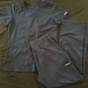 MedCouture Scrub Set